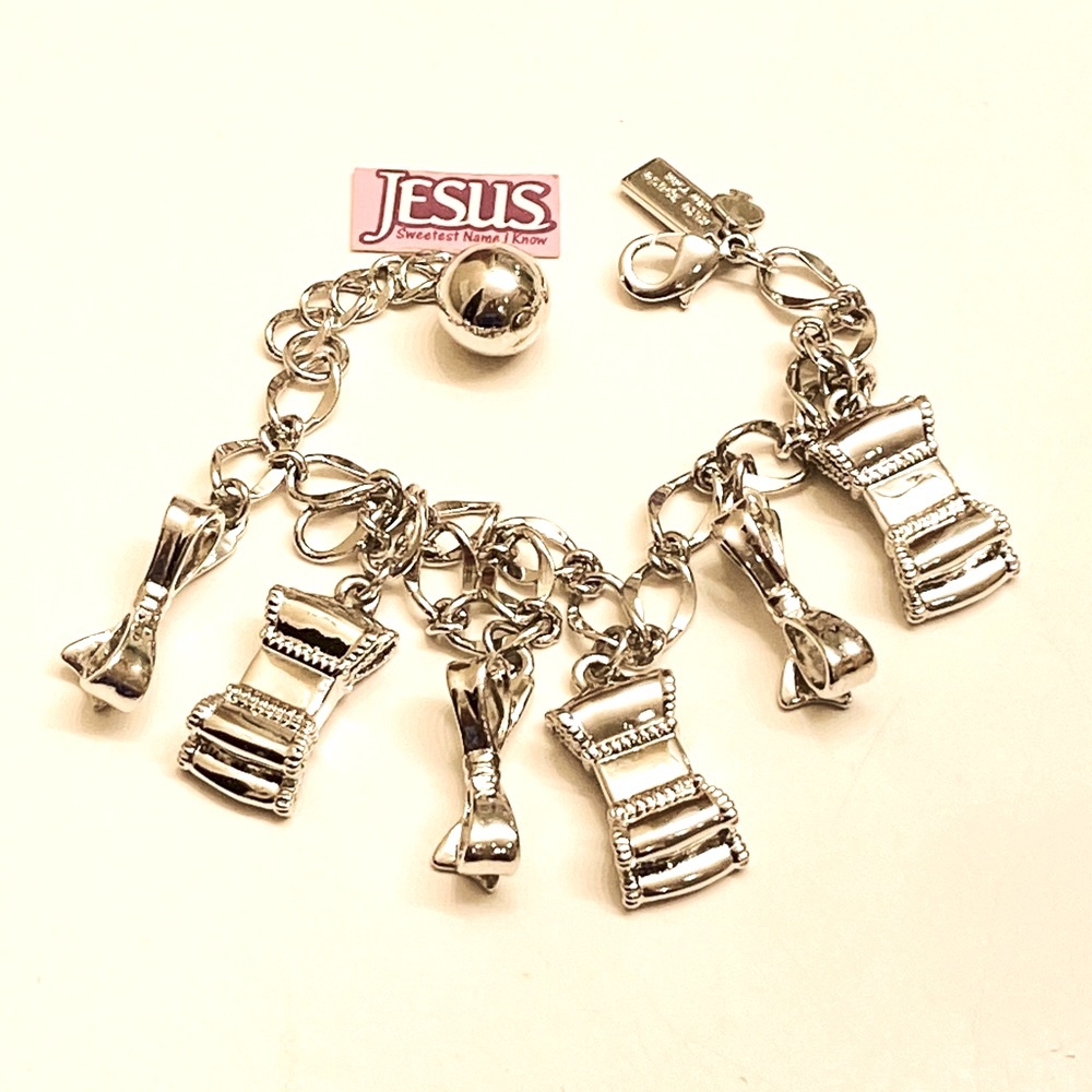 NWOT "HOST PICK 2 TIMES" Kate Spade Charm Bracelet - Picture 6 of 15